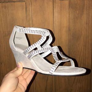 New York Transit Heels